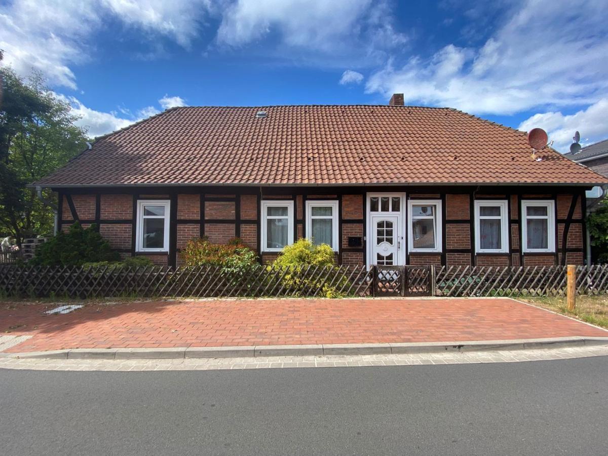 Pension - Monteurzimmer -,, Haus Hilde " Winsen Esterno foto